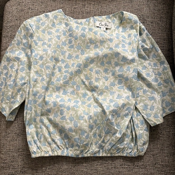 Coco Shop Cinched Crop Top Medium Blue Floral - Picture 3 of 4